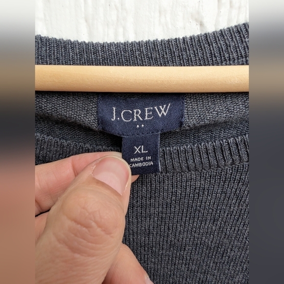J. Crew Gray Merino Wool Blend Sweater Men's Size XL - Picture 2 of 5